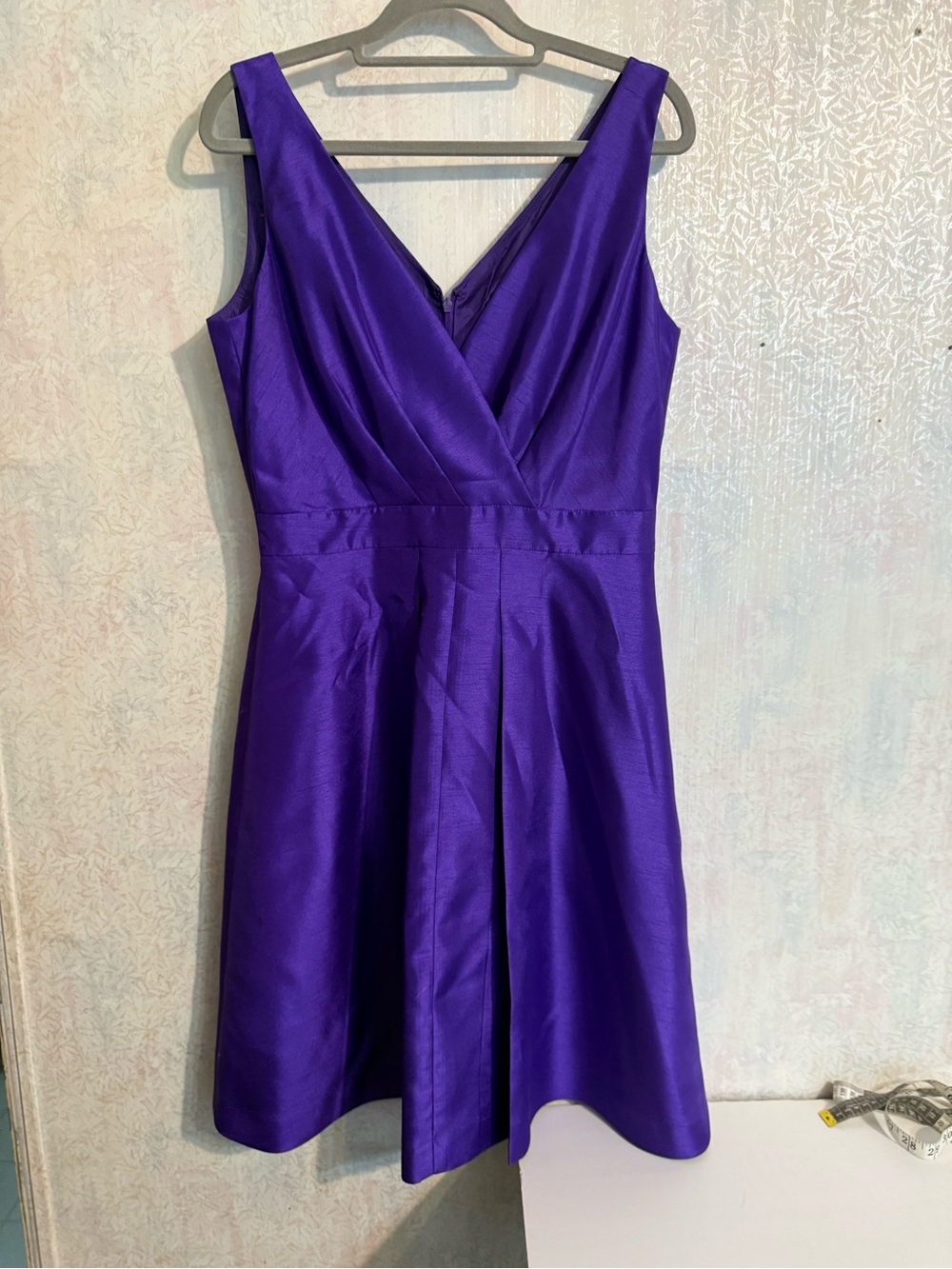 Tahari Arthur S Levine Vibrant Purple Midi Dress Deep V Neckline In Front & Back